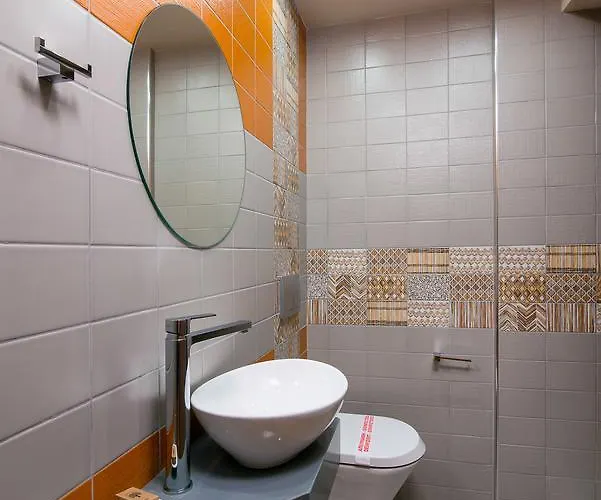 Semiramis Luxury 3* خْريسيا أموذيا
