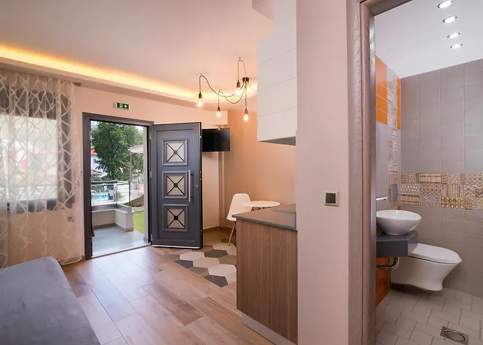 Semiramis Luxury 3*