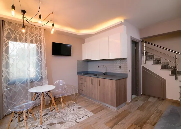 Semiramis Luxury خْريسيا أموذيا