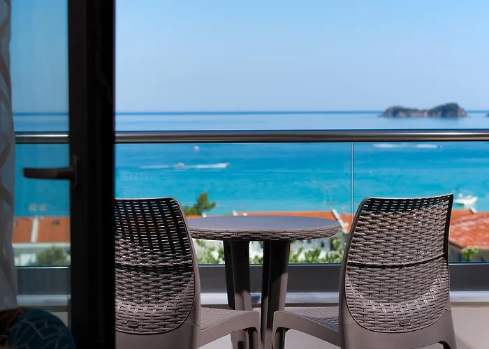 Semiramis Luxury 3*