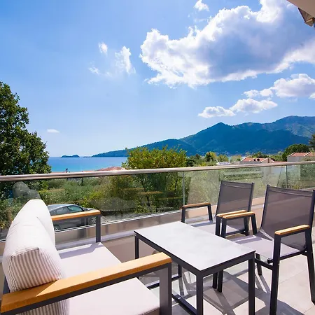 Semiramis Luxury * Chrysi Ammoudia