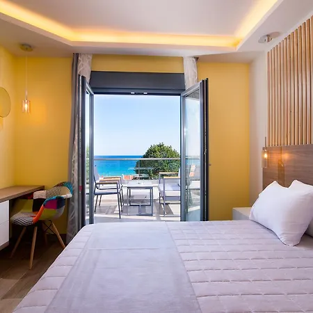 아파트호텔 Semiramis Luxury 3*