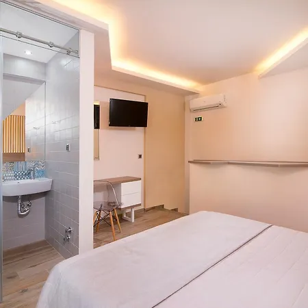 Semiramis Luxury 3* Chrisi Ammoudia
