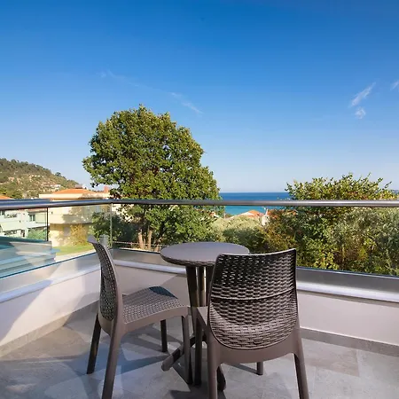 아파트호텔 Semiramis Luxury 3*