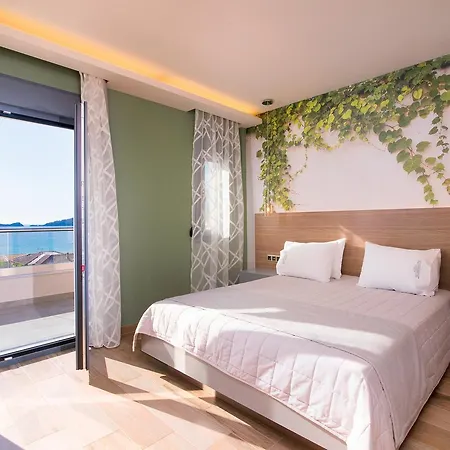 Semiramis Luxury 3* Chrisi Ammoudia
