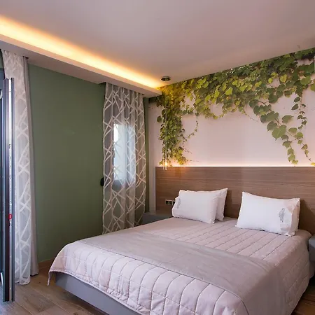 Semiramis Luxury 3* Chrisi Ammoudia