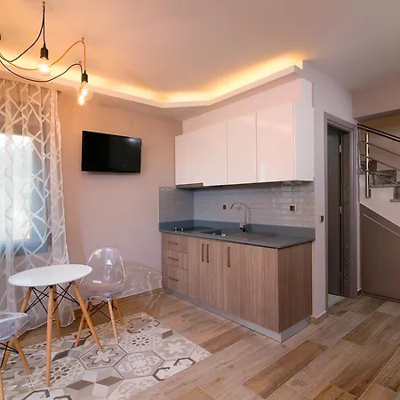 Semiramis Luxury 크리시 아모우디아