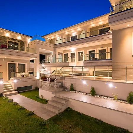 Semiramis Luxury 아파트호텔