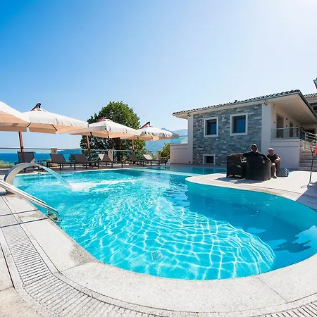 아파트호텔 Semiramis Luxury 3*