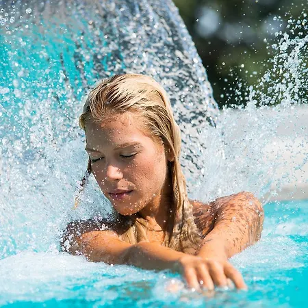 아파트호텔 Semiramis Luxury 3*