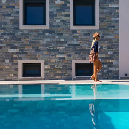 Semiramis Luxury * Chrysi Ammoudia